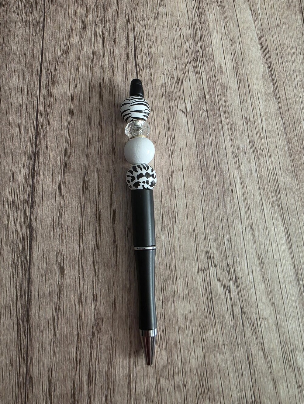 🖊Black & White Pen